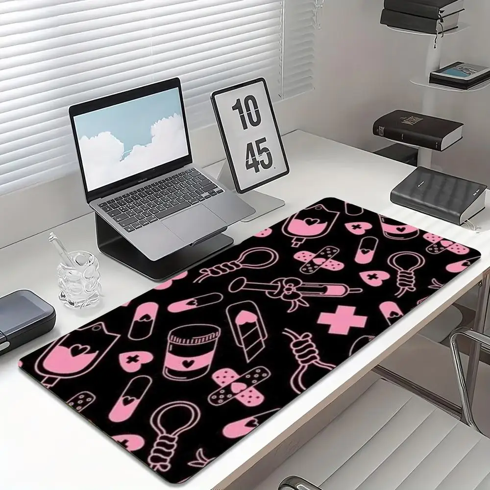 Desk Setup Pc And Laptop - 귀여운 핑크색 의료 패턴 게이밍 마우스